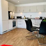 Sky View Luxury Birmingham Apartment